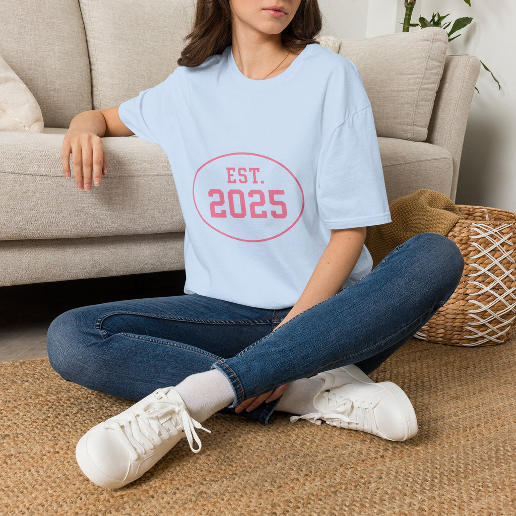 2025 Est. T‑Shirt — Vintage Circle "EST. 2025" Graphic Tee
